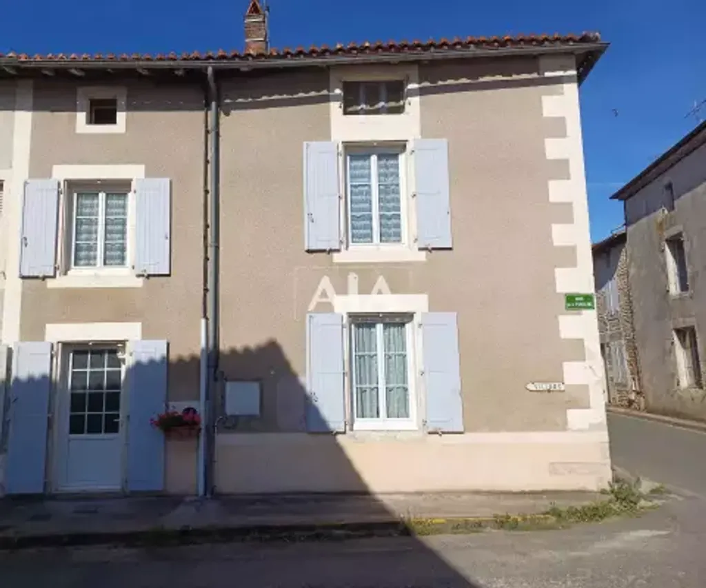 Achat maison à vendre 1 chambre 75 m² - Verteuil-sur-Charente