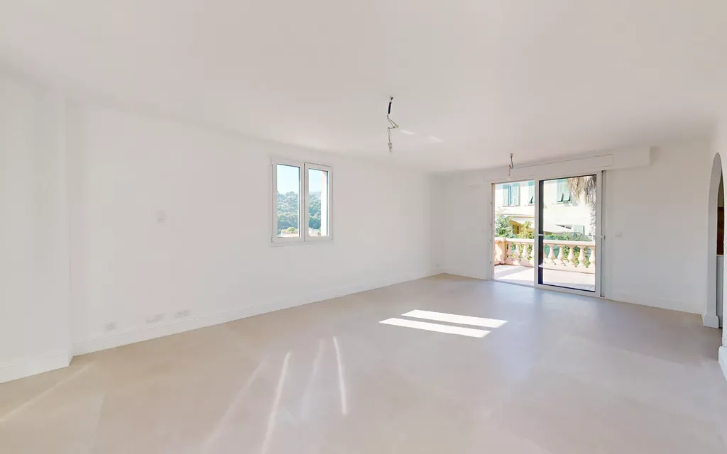 Achat appartement à vendre 3 pièces 74 m² - Nice