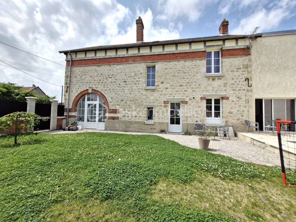 Achat maison à vendre 4 chambres 185 m² - Soissons