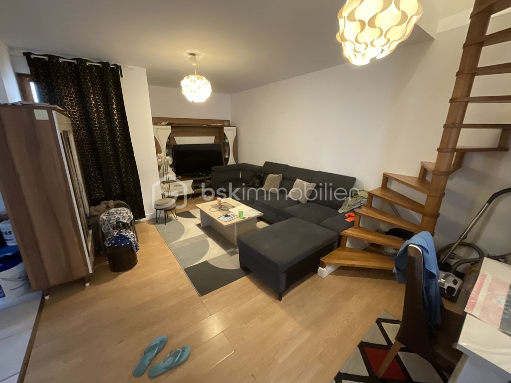 Achat appartement à vendre 3 pièces 73 m² - Corbeil-Essonnes