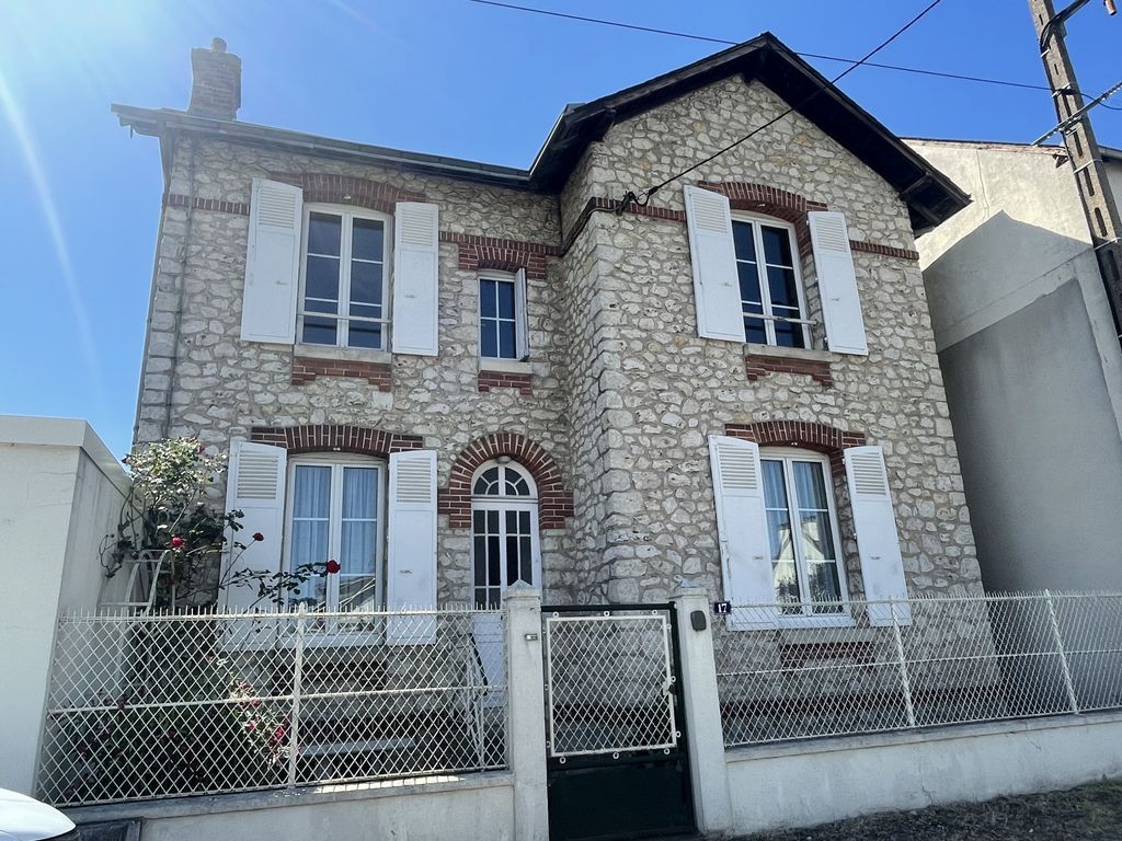 Achat maison à vendre 3 chambres 83 m² - Châteaudun