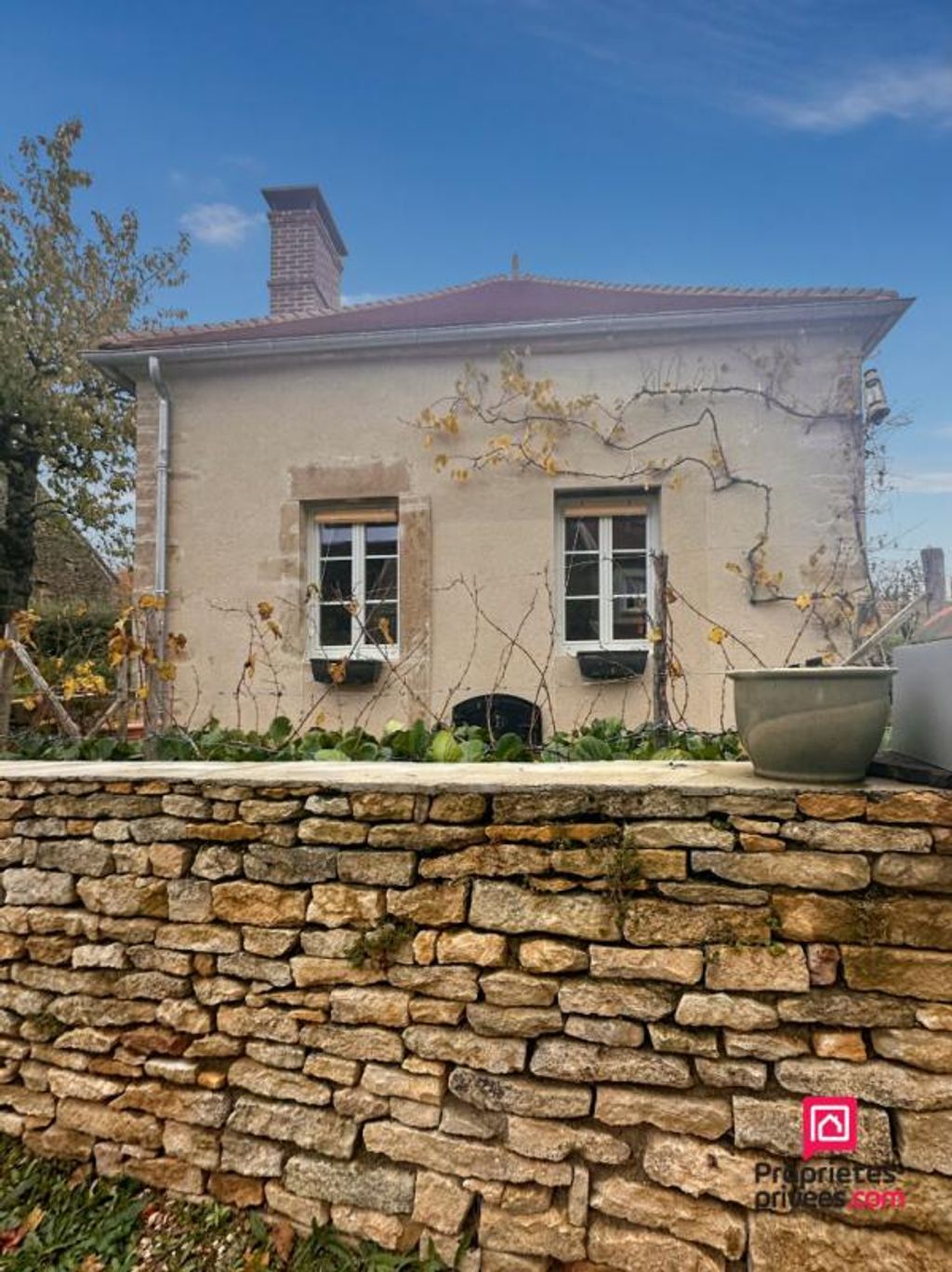 Achat maison à vendre 2 chambres 74 m² - Vézelay