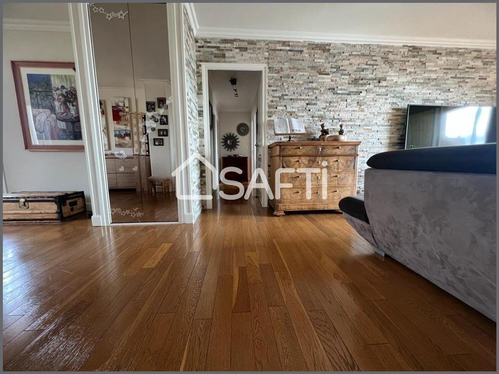 Achat appartement à vendre 4 pièces 99 m² - Bastia