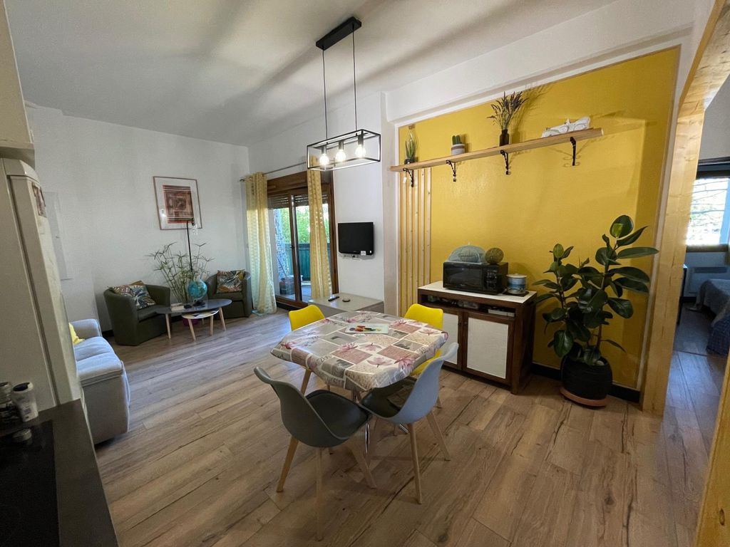 Achat appartement à vendre 3 pièces 50 m² - Uzès