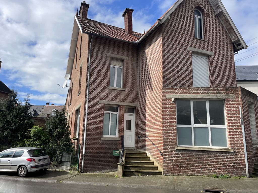 Achat maison à vendre 4 chambres 170 m² - Solesmes