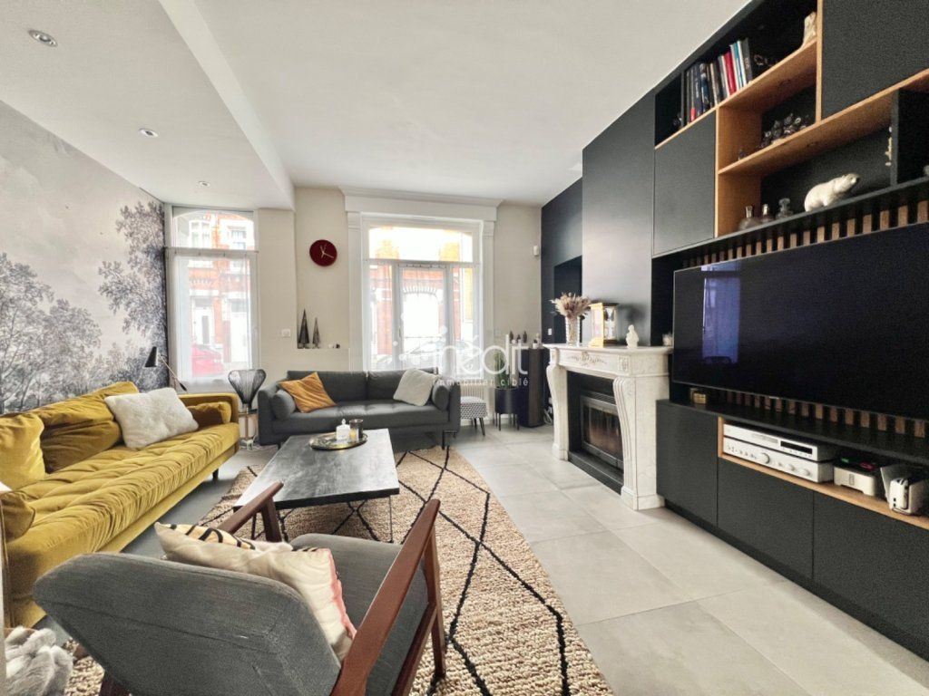 Achat maison à vendre 5 chambres 169 m² - Lambersart