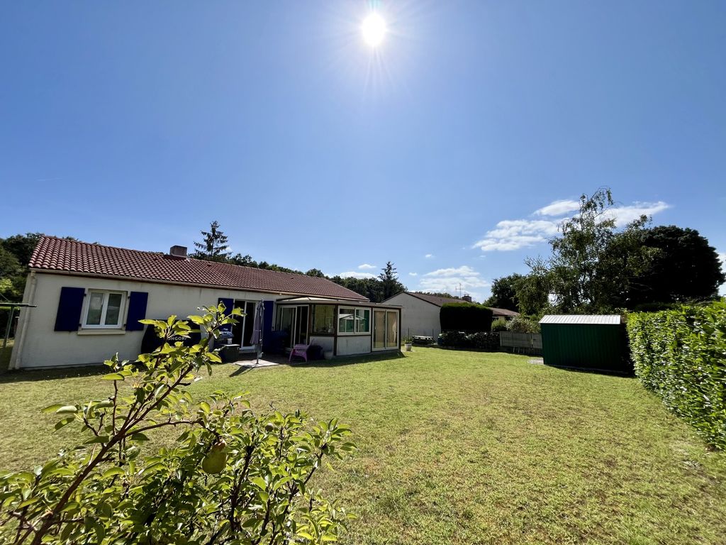 Achat maison à vendre 3 chambres 105 m² - Saint-Aignan-Grandlieu