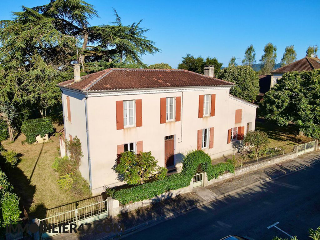 Achat maison à vendre 4 chambres 137 m² - Colayrac-Saint-Cirq