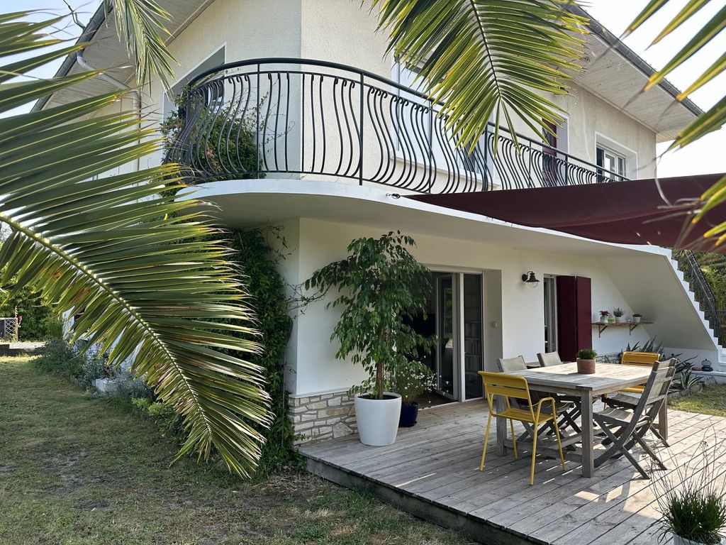 Achat maison à vendre 4 chambres 173 m² - Arcachon