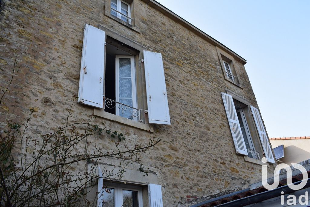 Achat maison à vendre 4 chambres 164 m² - Chantonnay