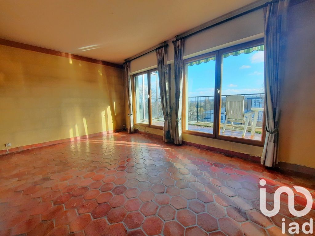 Achat appartement à vendre 4 pièces 111 m² - Le Port-Marly