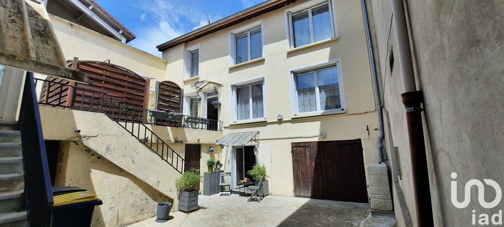 Achat maison à vendre 4 chambres 110 m² - Saint-Étienne