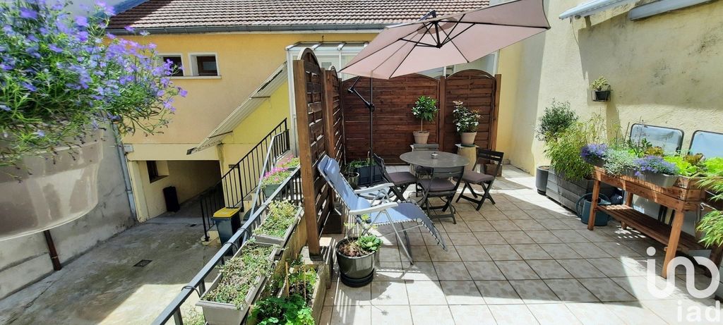 Achat maison à vendre 4 chambres 110 m² - Saint-Étienne