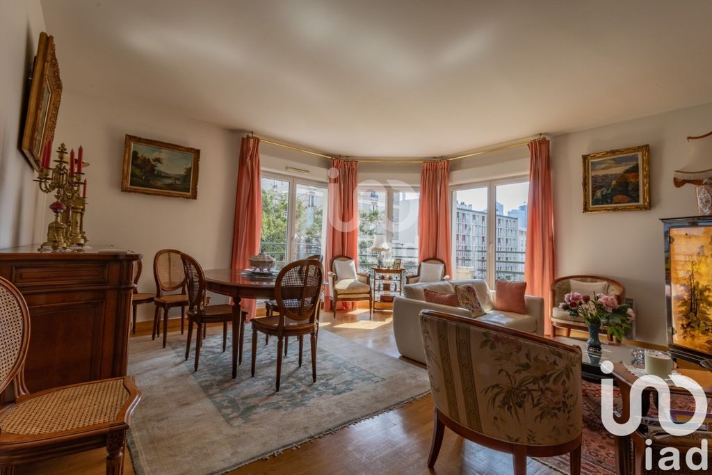 Achat appartement à vendre 5 pièces 90 m² - Courbevoie