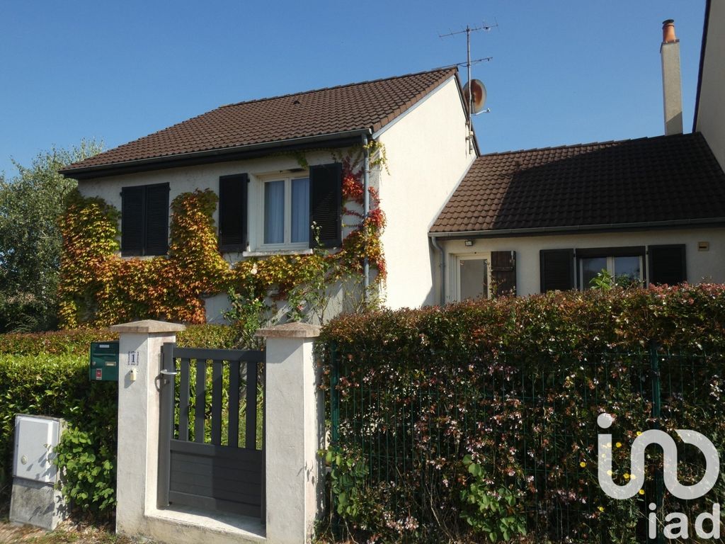 Achat maison à vendre 4 chambres 100 m² - Auxerre