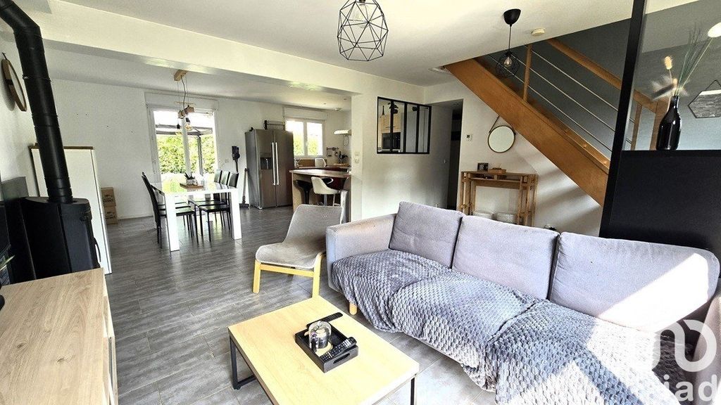 Achat maison à vendre 4 chambres 93 m² - Combourtillé