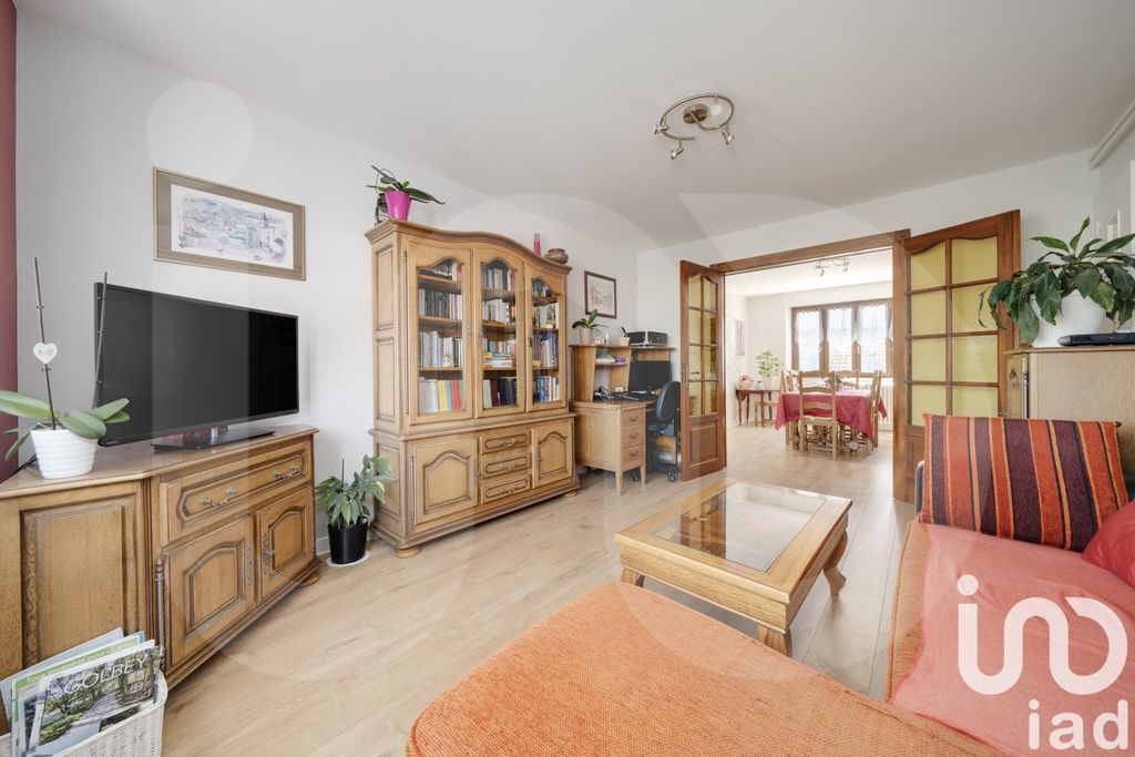 Achat appartement à vendre 5 pièces 86 m² - Golbey