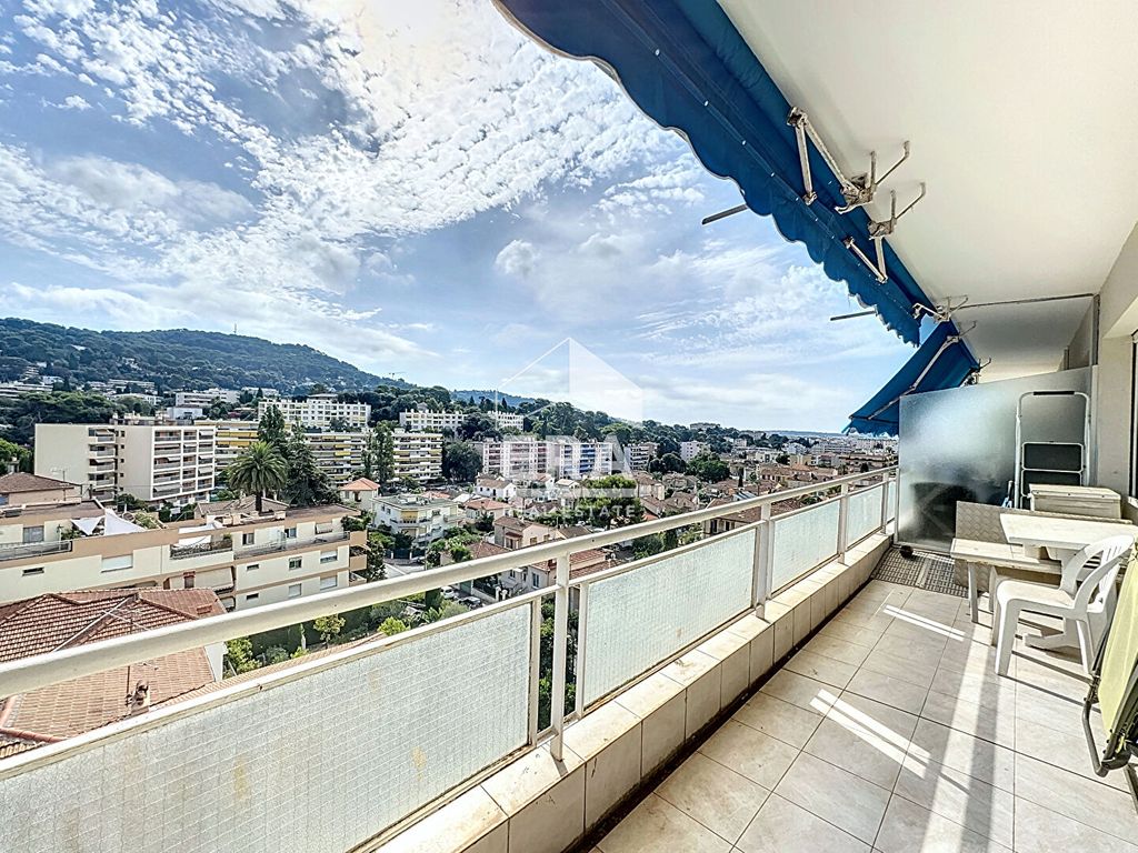 Achat appartement à vendre 3 pièces 71 m² - Le Cannet