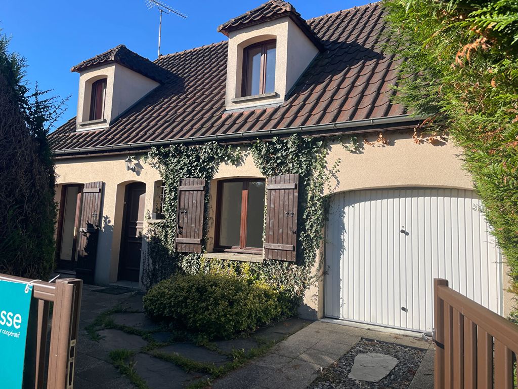 Achat maison à vendre 4 chambres 141 m² - Roissy-en-Brie