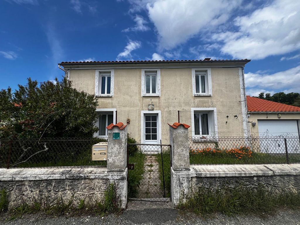 Achat maison à vendre 3 chambres 127 m² - Saint-Nazaire-sur-Charente