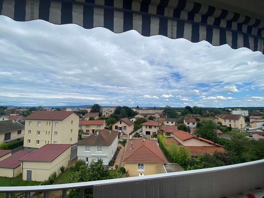 Achat appartement à vendre 4 pièces 90 m² - Bourg-en-Bresse