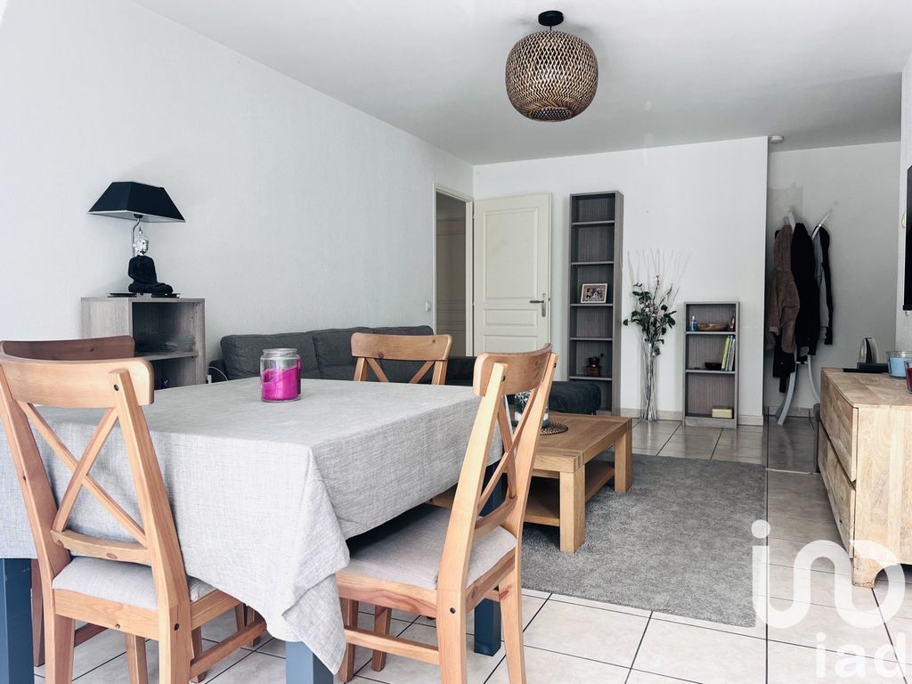 Achat appartement à vendre 4 pièces 81 m² - La Roche-sur-Foron