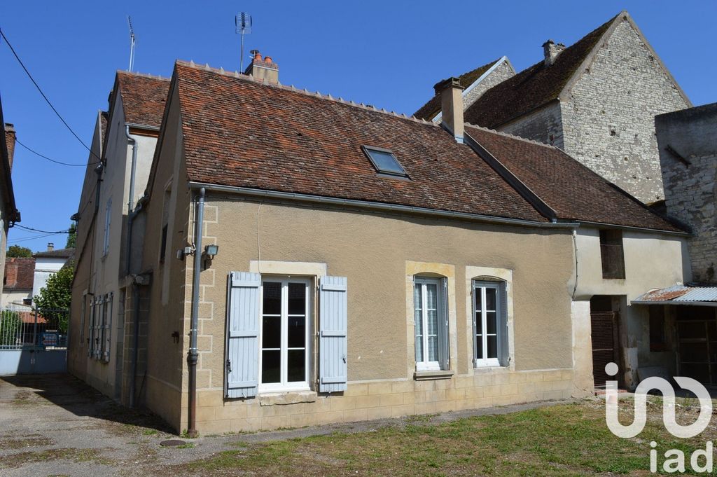 Achat maison à vendre 4 chambres 197 m² - Vermenton