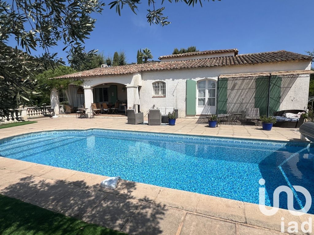 Achat maison à vendre 3 chambres 117 m² - La Londe-les-Maures