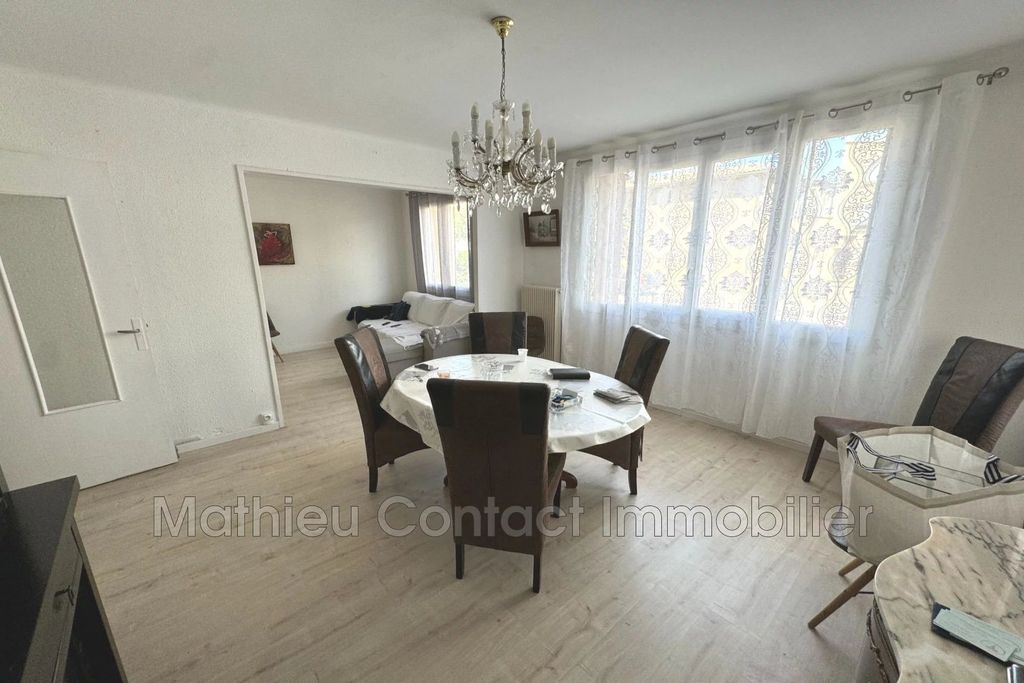 Achat appartement à vendre 3 pièces 65 m² - Nîmes