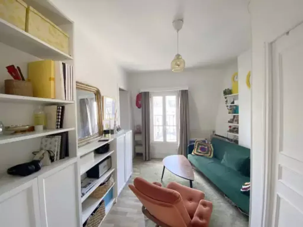 Achat appartement à vendre 2 pièces 30 m² - Paris 18ème arrondissement