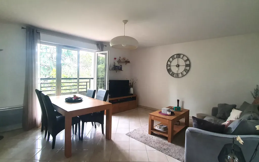 Achat appartement à vendre 4 pièces 78 m² - Saint-Fargeau-Ponthierry