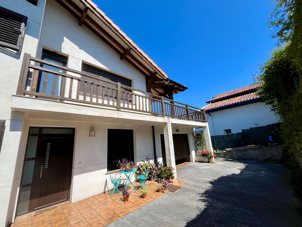 Achat maison à vendre 4 chambres 133 m² - Hendaye