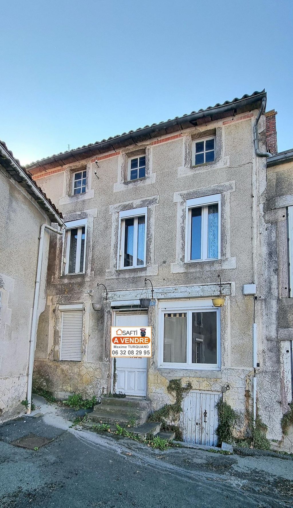 Achat maison à vendre 3 chambres 131 m² - Saint-Pierre-du-Chemin