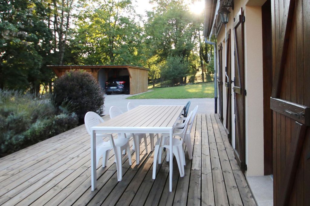 Achat maison à vendre 6 chambres 216 m² - Dampierre-et-Flée