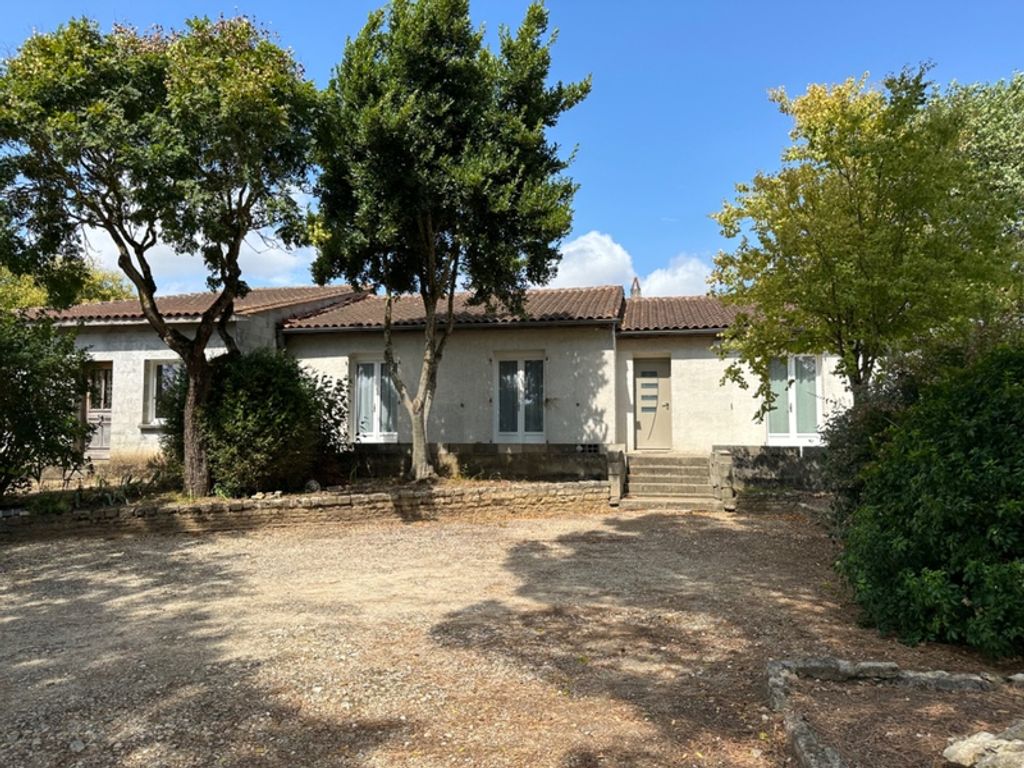 Achat maison à vendre 4 chambres 118 m² - Échallat