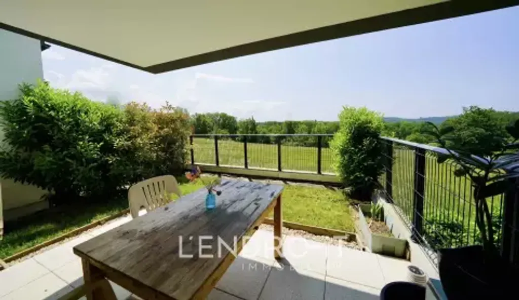 Achat appartement à vendre 4 pièces 86 m² - Montagny-les-Lanches