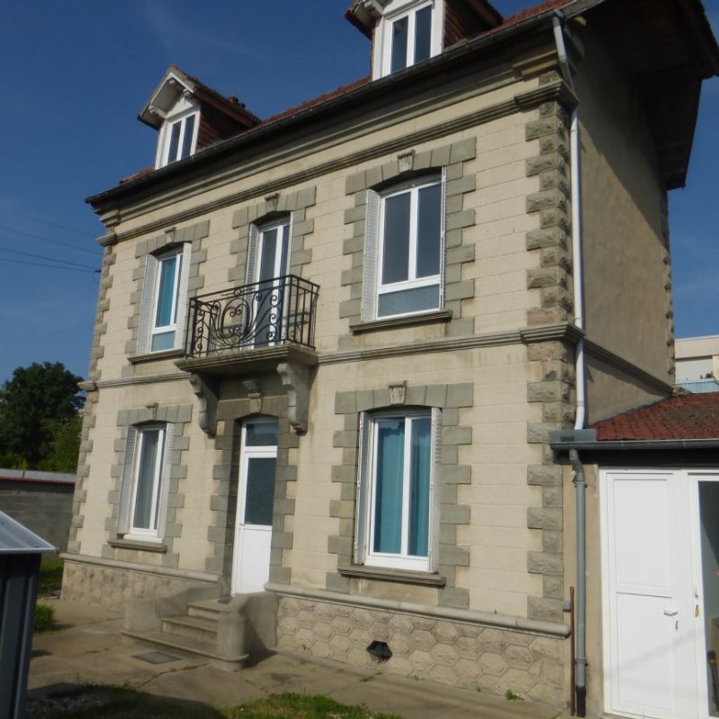 Achat maison à vendre 4 chambres 102 m² - Gravigny