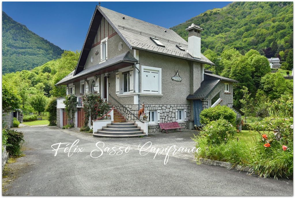 Achat maison à vendre 6 chambres 245 m² - Cauterets