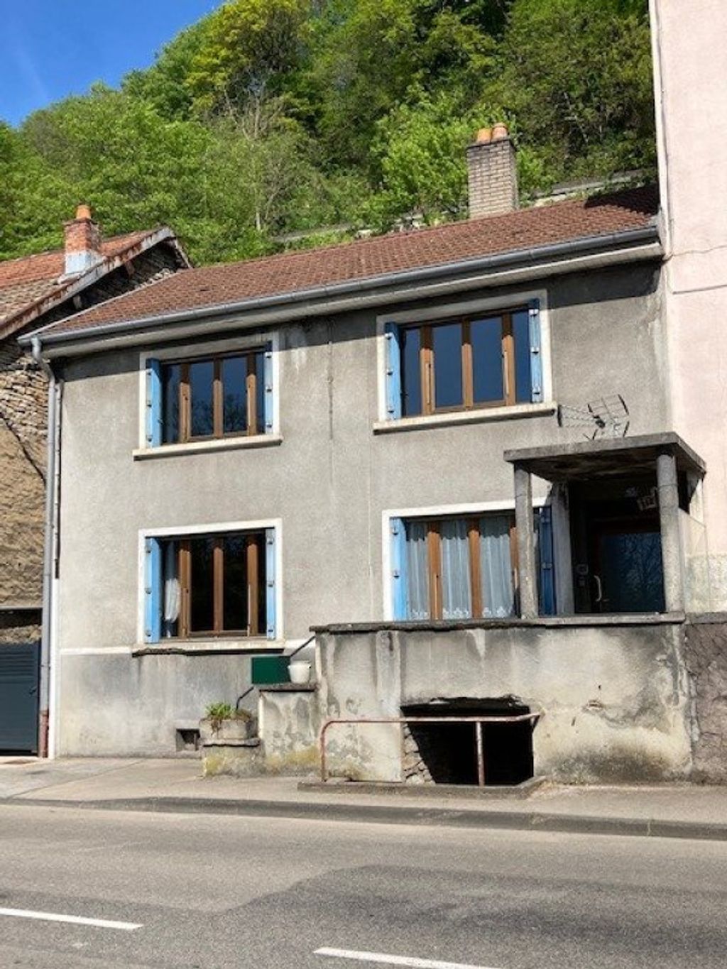 Achat maison à vendre 3 chambres 91 m² - L'Isle-sur-le-Doubs