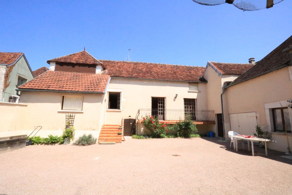 Achat maison à vendre 3 chambres 159 m² - Épineuil