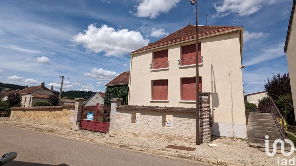 Achat maison à vendre 3 chambres 152 m² - Ville-sur-Arce