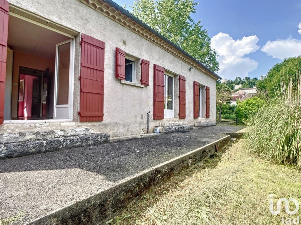 Achat maison à vendre 3 chambres 102 m² - Montaigu-de-Quercy
