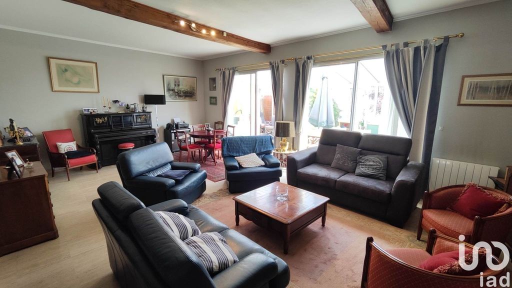 Achat maison à vendre 4 chambres 185 m² - Pithiviers