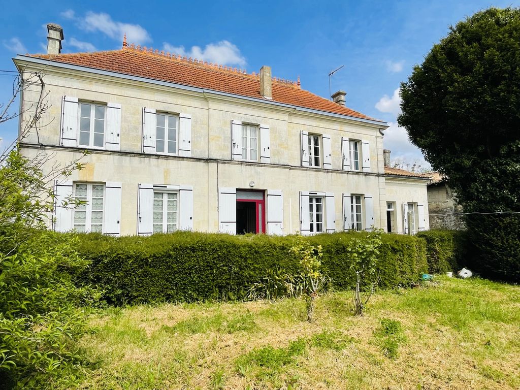 Achat maison à vendre 3 chambres 110 m² - Saint-Fort-sur-Gironde