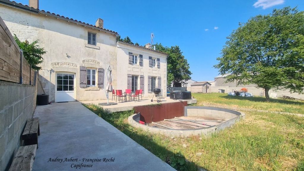 Achat maison à vendre 4 chambres 170 m² - Puy-du-Lac