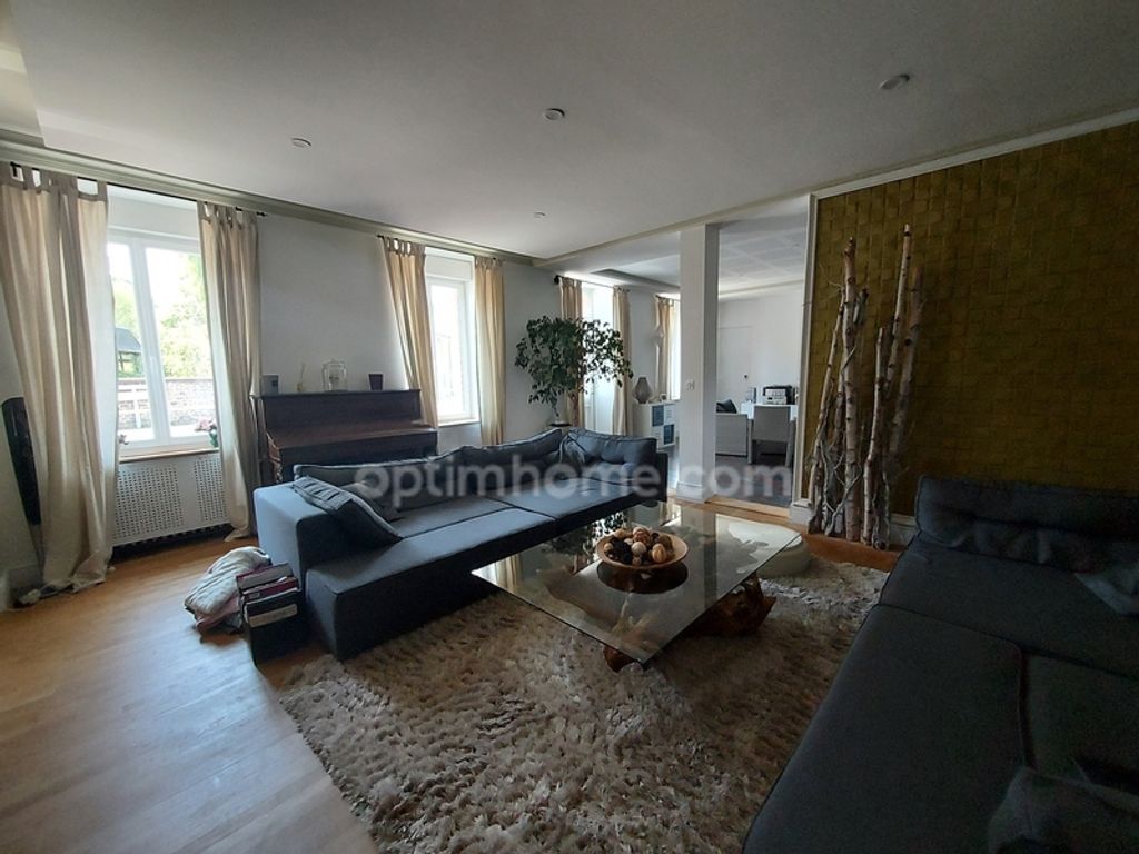 Achat maison à vendre 6 chambres 225 m² - Ernée