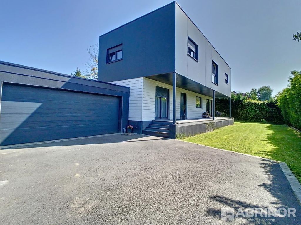 Achat maison à vendre 5 chambres 150 m² - Villeneuve-d'Ascq