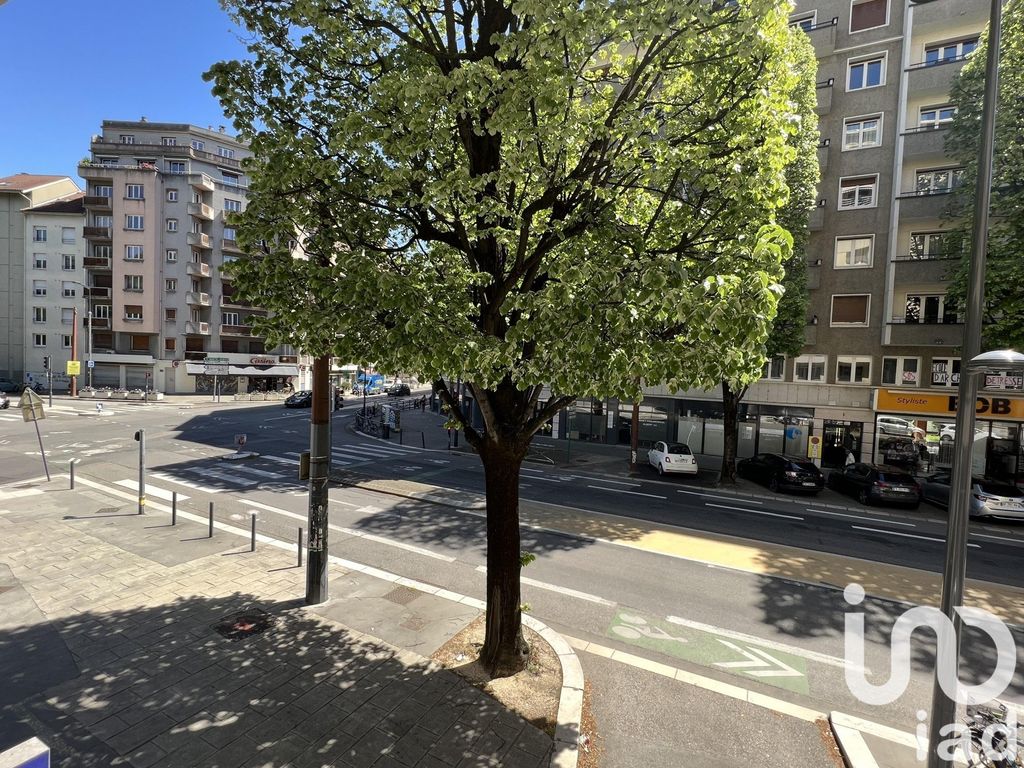 Achat appartement à vendre 5 pièces 105 m² - Grenoble