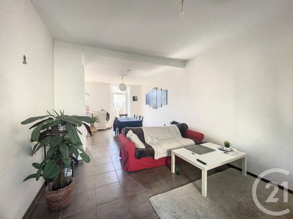 Achat maison à vendre 4 chambres 119 m² - Guingamp