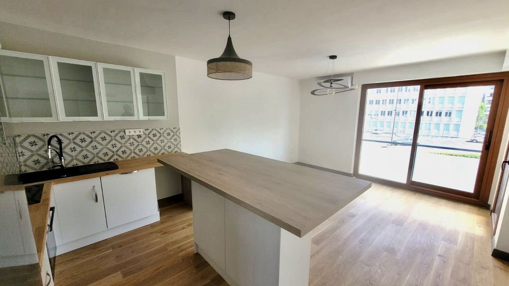 Achat appartement à vendre 4 pièces 77 m² - Chamalières